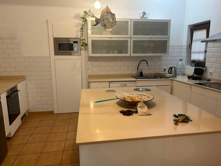 Location de vacances pour 6 personnes, avec balcon et jardin dans Tetir - 3