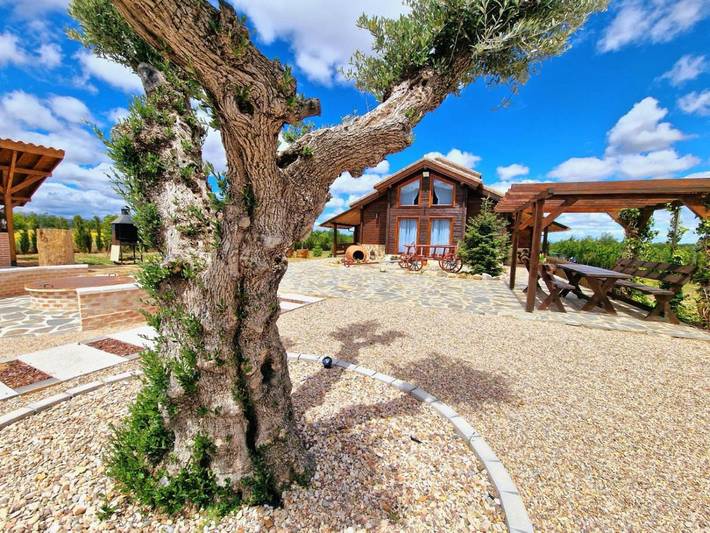 Casa rural para 10 personas, con Balcón y Terraza además de Jardín y Piscina en Parque Nacional de Cabañeros