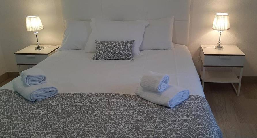 Location de vacances pour 2 personnes, avec terrasse et vue à Borba - 3