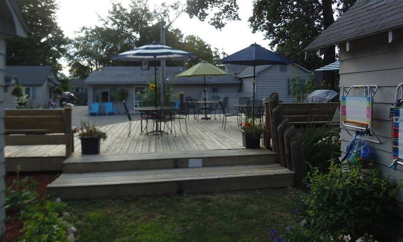 Cottage for 4 people, with terrace and yard in Lake Michigan