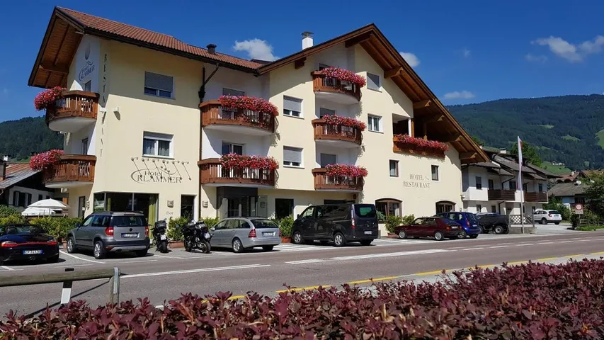 Hotel für 3 Personen, mit Balkon - 1