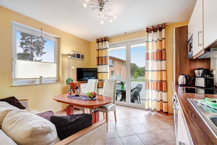 Ferienwohnung für 4 Personen, mit Balkon in Ückeritz