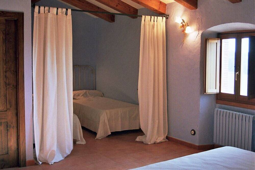 Casa rural en la Costa Brava - Alto Ampurdán- Excelente situación cerca del mar in Garrigás, Alt Empordà