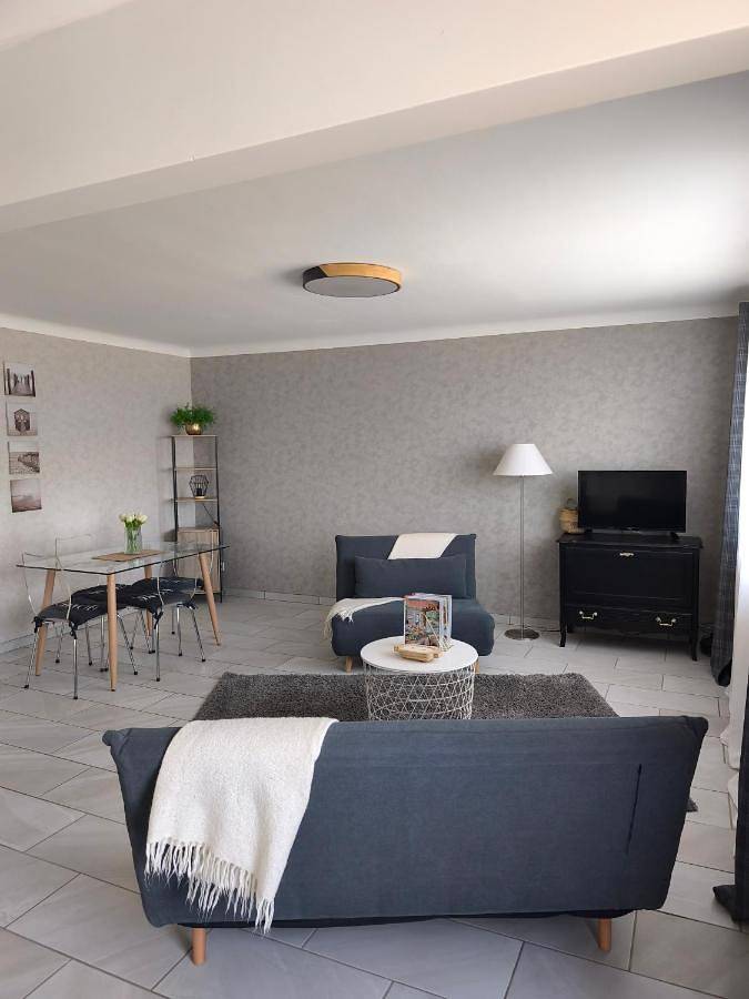 Gîte pour 7 personnes, avec vue et balcon, animaux acceptés à Damerey