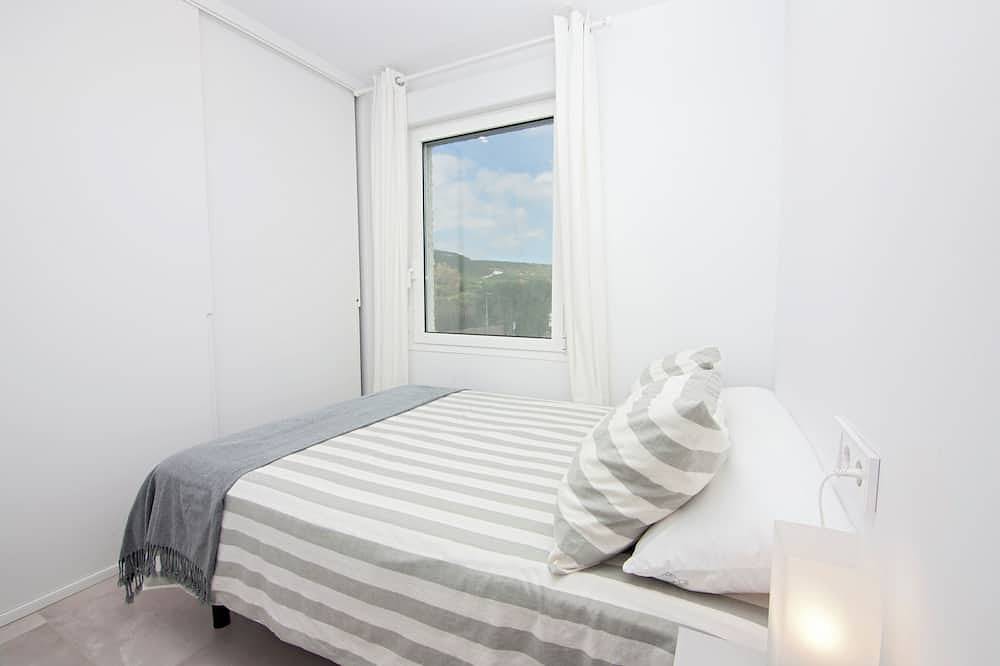Entire apartment, Overlooking the sea! New apt. with terrace 3 bedrooms+2 bathrooms&community pool in Costa de la Luz