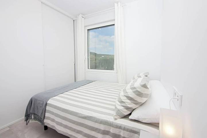 Appartamento intero, Overlooking the sea! New apt. with terrace 3 bedrooms+2 bathrooms&community pool in Los Canos de Meca, Barbate