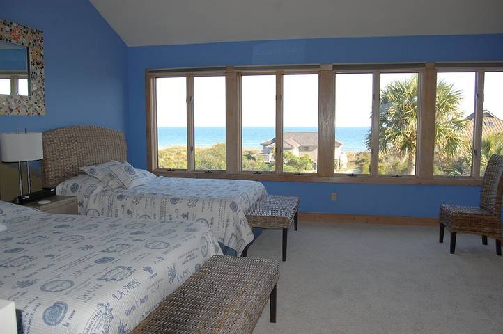 Vacation rental for 8 people, with pool and balcony in St. George Island