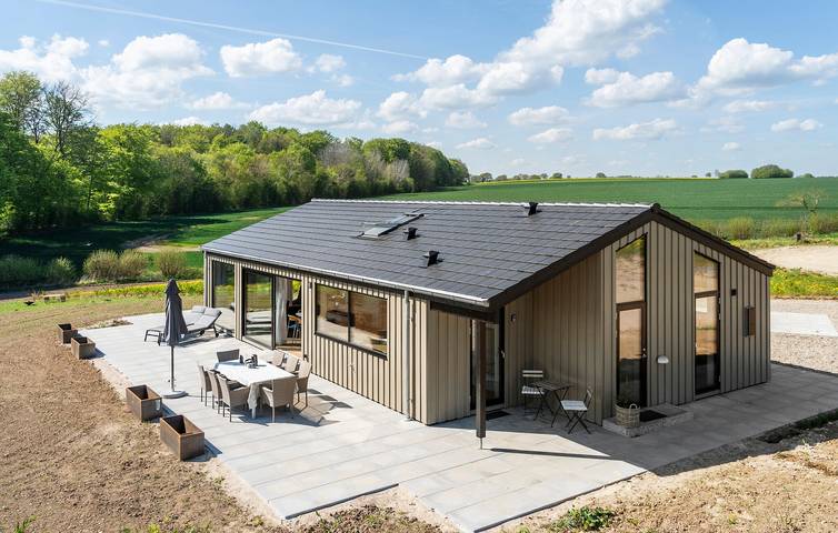 Ferienhaus für 8 Personen, mit Garten und Whirlpool sowie Terrasse in Hejsager Strand