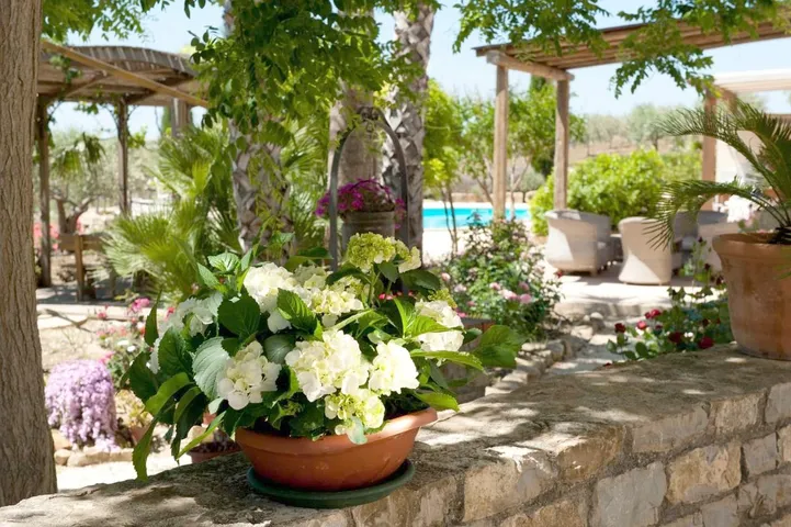 Casa de familia para 2 personas, con jardín además de vistas y piscina - 1