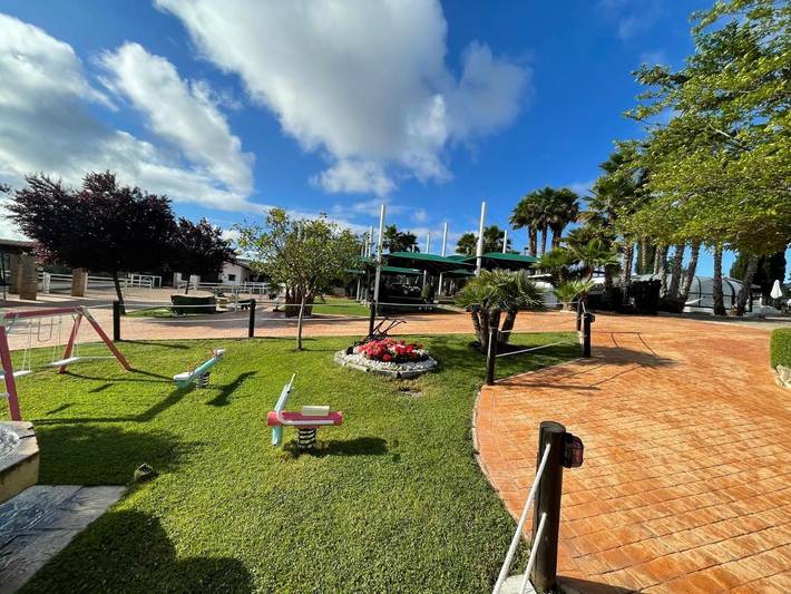 Casa rural para 10 personas, con jardín y piscina en La Loma - 4