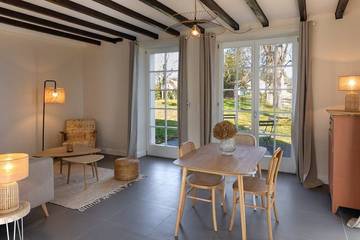 Gîte pour 4 personnes, avec piscine à Jurançon