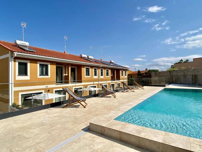 Casa de vacaciones para 12 personas, con vistas además de piscina y jardín en Provincia de Salamanca