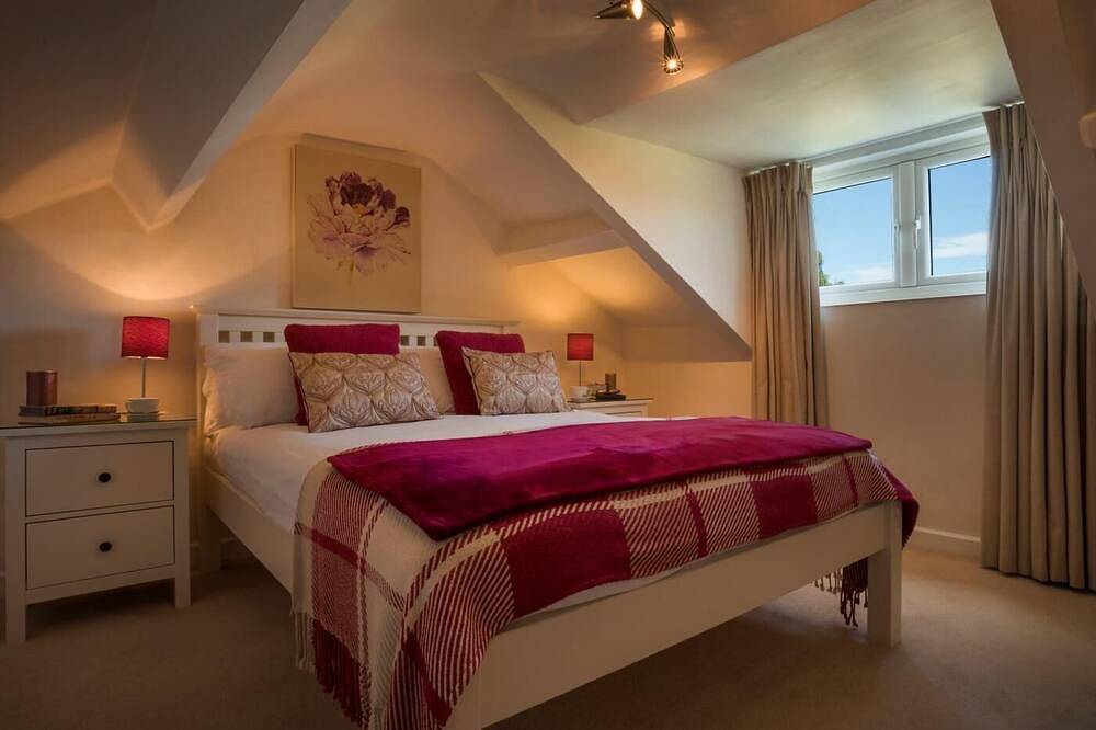 4 Bed in Nr Hawkshead (oc-lcc33) in Far Sawrey, Lake District