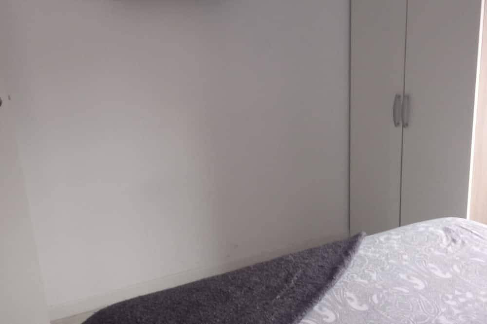 Entire apartment, Petit Home in Alcalá de Henares, Madrid Province