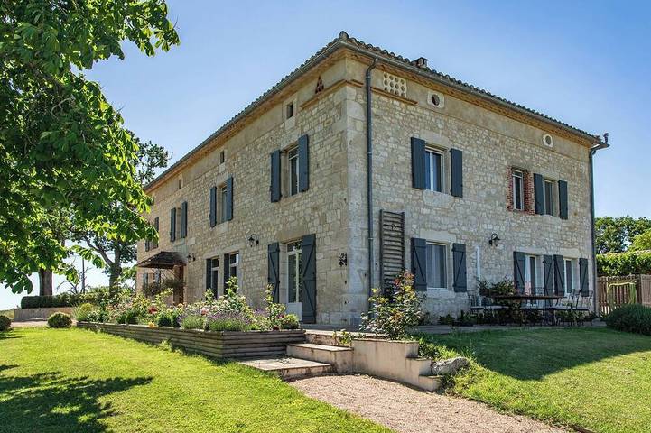 Maison de vacances pour 10 personnes, avec sauna et piscine ainsi que jardin et terrasse, animaux acceptés