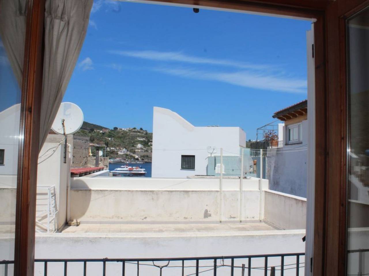 Apartamento entero, Wohnung 'Ciaola' mit eigener Terrasse in Lipari
