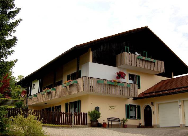 Ferienwohnung für 5 Personen, mit Terrasse und Garten - 1