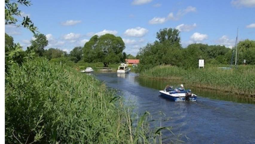 Ferienwohnung für 2 Personen, mit Terrasse in Neukalen - 2