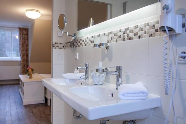 Ferienhaus für 4 Personen, mit Terrasse und Garten sowie Sauna und Ausblick in Schorfheide - 3