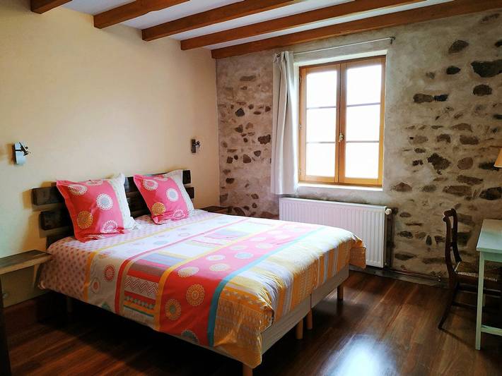 Chambre d’hôte pour 5 personnes, avec jardin, animaux acceptés dans Auvergne-Rhône-Alpes - 4