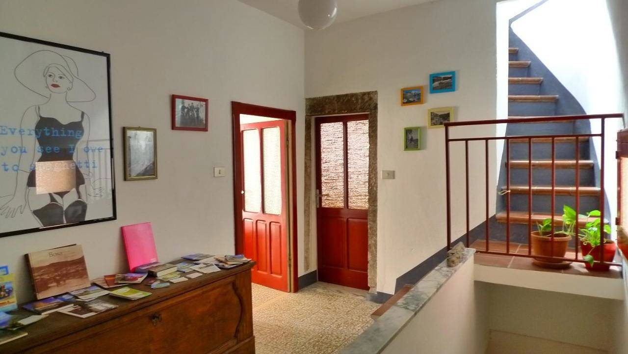 Guesthouse Bosa di Giuseppe in Bosa, Planargia