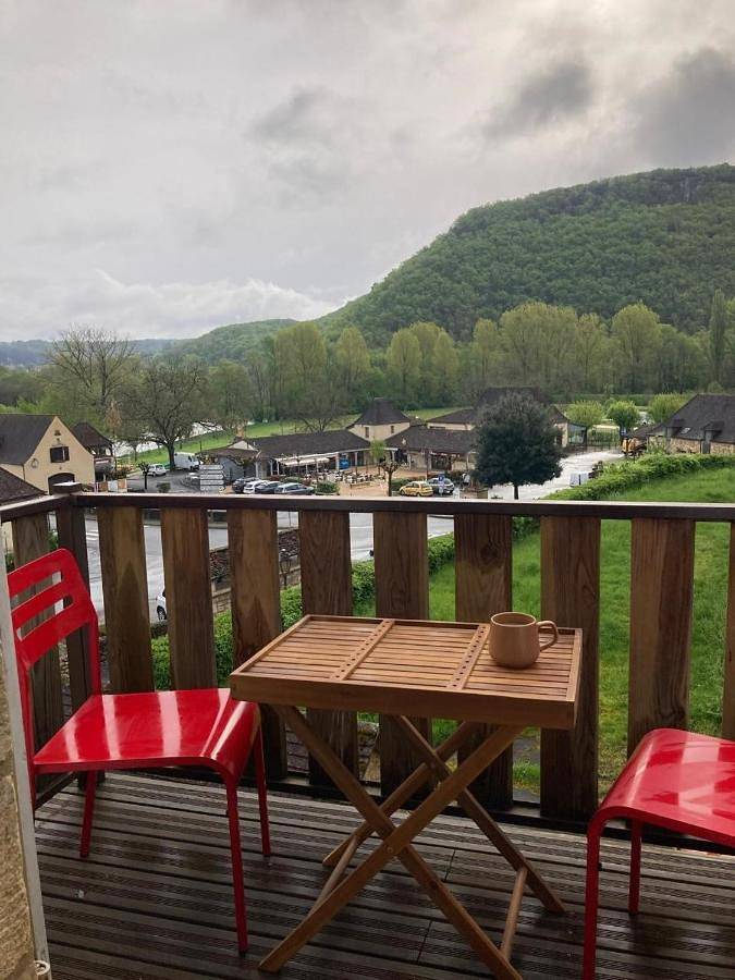 Gîte pour 4 personnes, avec vue et terrasse à Castelnaud-la-Chapelle - 2