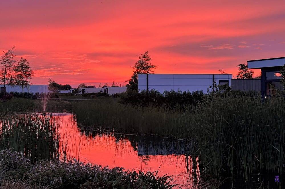 Top-modernes Chalet 'Aan het Water' mit großem Garten an der Ijssel in IJssel
