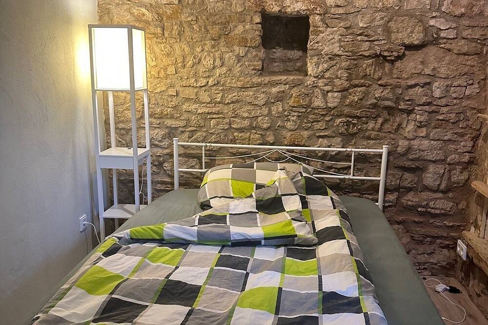 Ganze Wohnung, Backstage, außergewöhnlich Wohnen mit Stil, mit Whirlpool und Garten in Schmidtheim, Dahlem