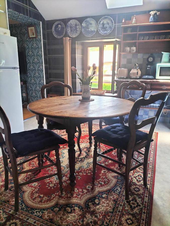 Gîte pour 4 personnes, avec Terrasse ainsi que Jardin et Vue à Étival-Clairefontaine