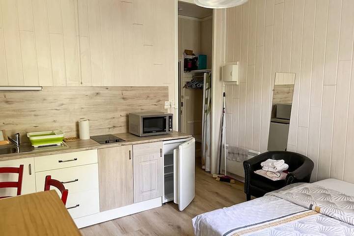 Appartement entier, Homerez - Studio à Néris-les-Bains in Néris-les-Bains, Région de Montluçon