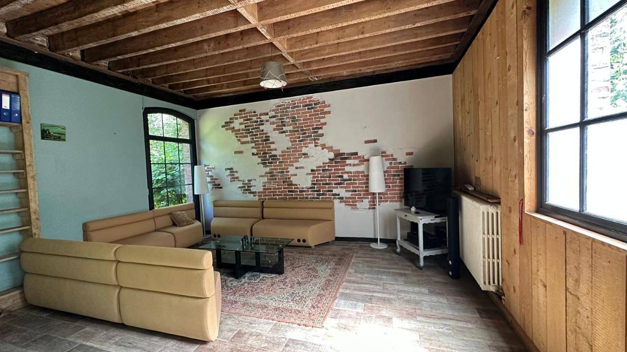 Salle Ancienne Ferme du Chateau in Veauville-lès-Baons, Région de Rouen