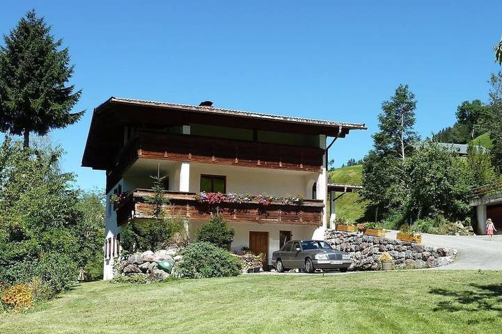 Ferienwohnung für 16 Personen, mit Garten