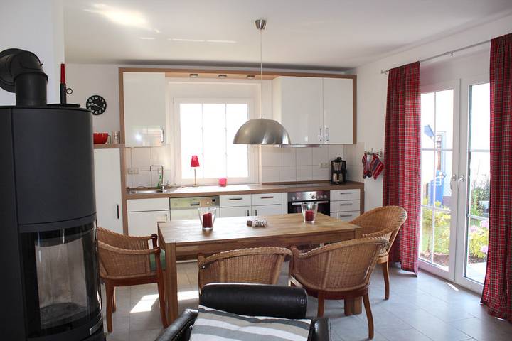 Ferienhaus für 5 Personen, mit Terrasse und Garten in Nienhagen - 4