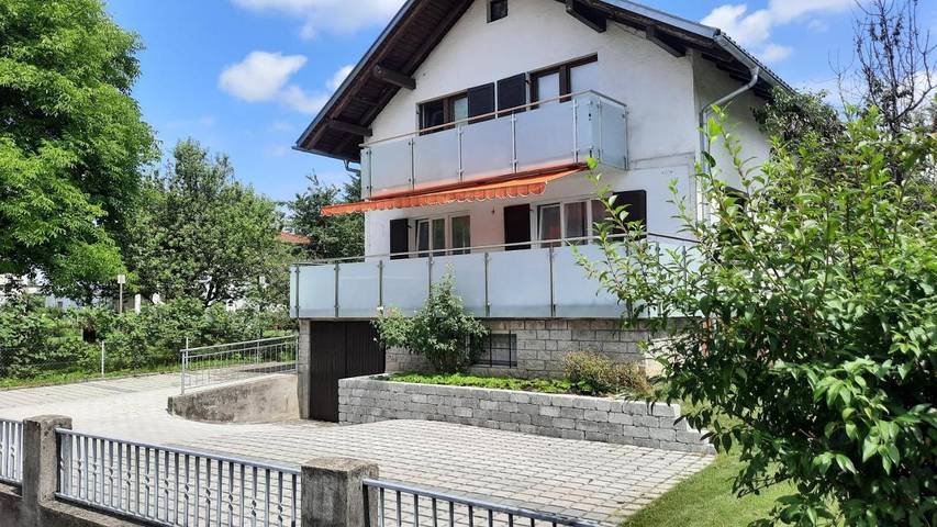 Ferienwohnung für 4 Personen, mit Garten und Ausblick in Dornbirn