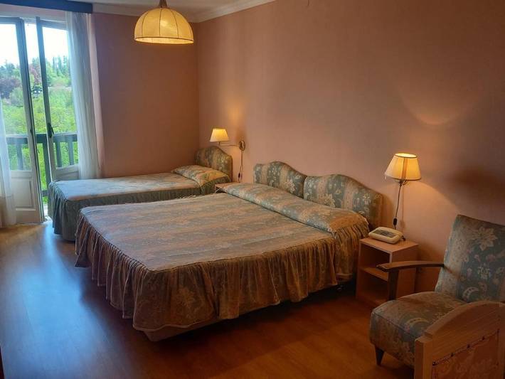 Hôtel pour 2 personnes, avec jardin et vue dans Premeno - 2