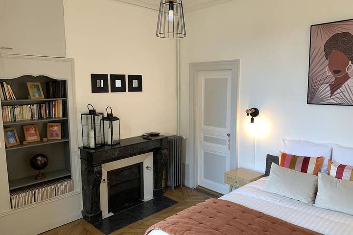 Apartamento entero, Chez Aristide, 3 to 7 ppl flat ideally located in Auxerre city center. in Auxerre, Auxerre region