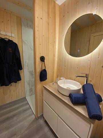 Tente pour 4 personnes, avec jacuzzi et jardin dans l' Aube - 3