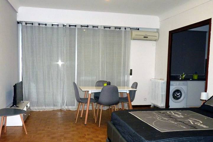 Apartamento entero, Centro Ciudad Cataluña Lugar Montaña Playa Acceso in Perpiñán, Costa mediterránea (Francia)