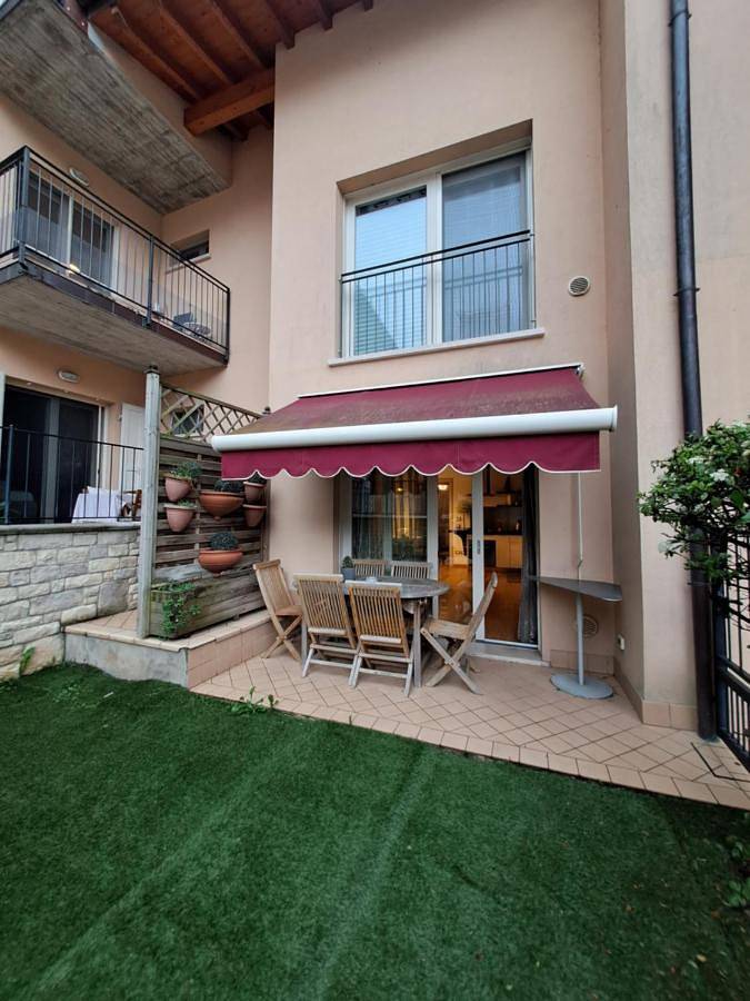 Appartamento vacanze per 4 persone, con Terrazza e Giardino nonché Piscina in Franciacorta