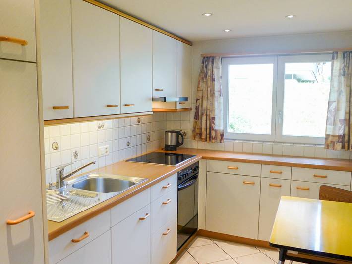 Ferienwohnung für 4 Personen, mit Terrasse im Berner Oberland - 2