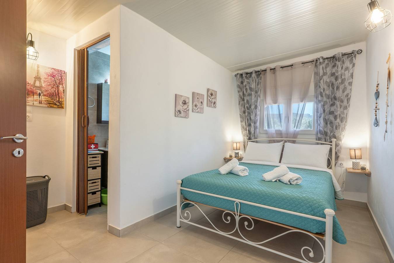 Duurzaam vakantiehuis 'Lydia Guest House - Sea' met zeezicht, privéterras en wifi, foto 9