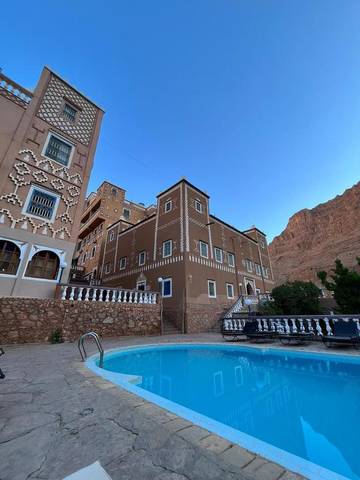 Hôtel pour 3 personnes, avec vue ainsi que piscine et terrasse, animaux acceptés dans Tinghir