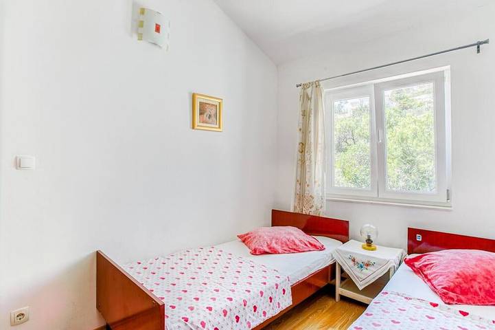 Ferienwohnung in Stomorska in Nähe des Meeres in Stomorska, Solta