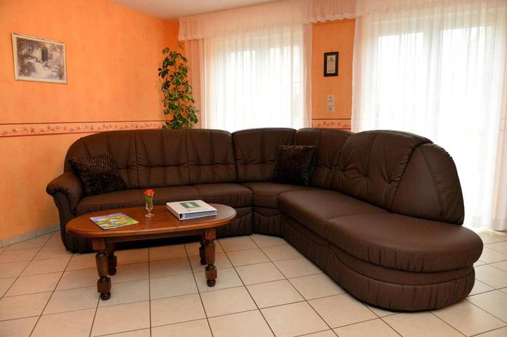 Location de vacances pour 5 personnes, avec jardin et vue ainsi que terrasse et sauna dans Hombourg (Bleiberg) - 2