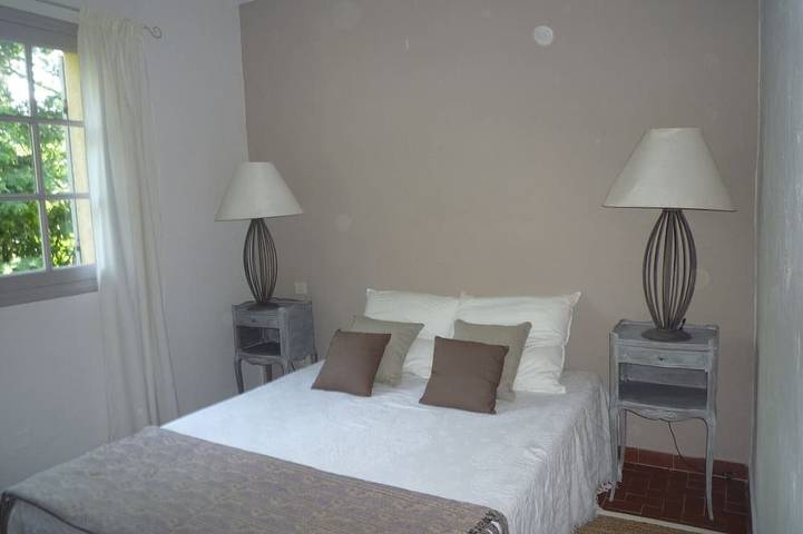 Location de vacances pour 5 personnes, avec terrasse et jardin dans Plage de Gigaro - 2