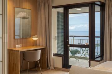 Studio für 3 Personen, mit Pool und Balkon, kinderfreundlich in Funchal
