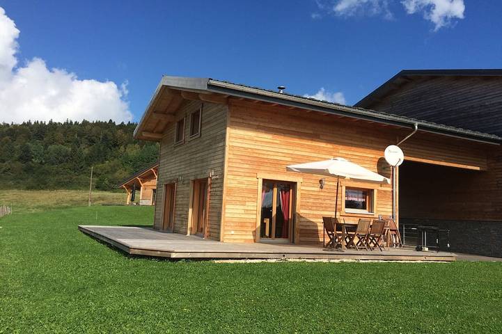 Gîte pour 6 personnes, avec Terrasse à Plaimbois-du-Miroir