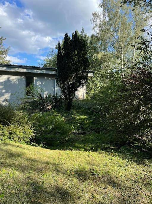 Location de vacances pour 10 personnes, avec vue et jardin à Chavot-Courcourt - 2