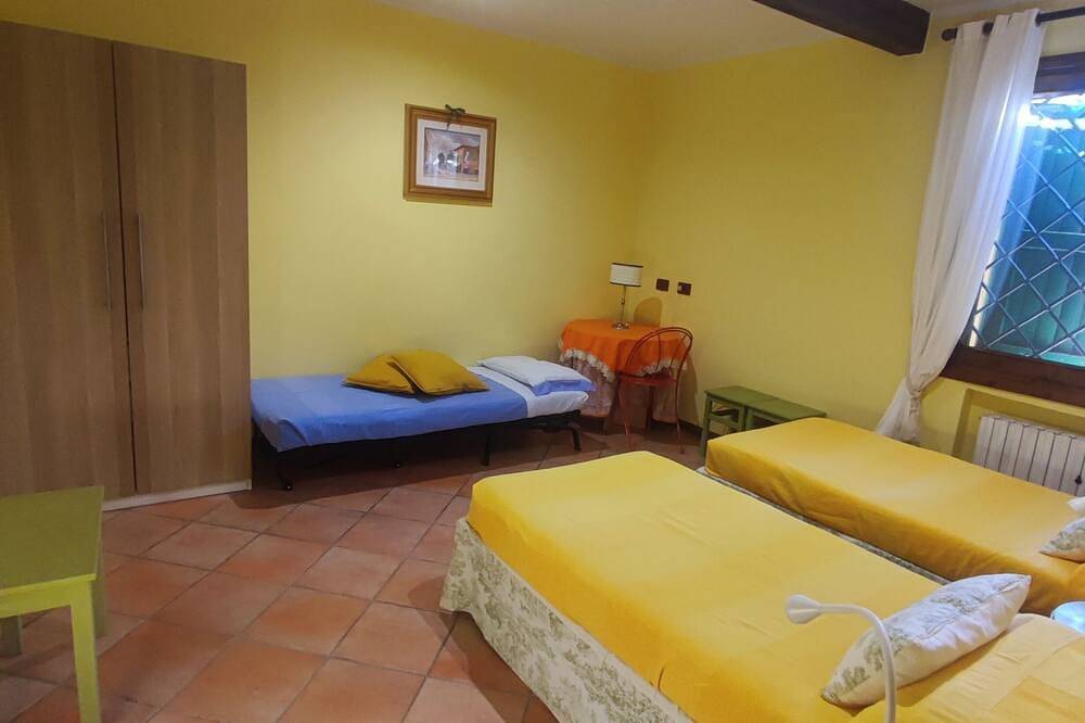 Piscina, bienestar y relajación en las colinas de Bolonia in Crespellano, Valsamoggia