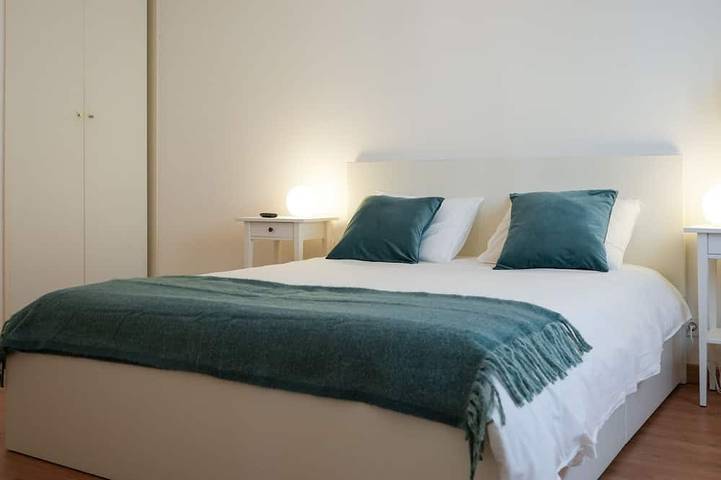 Location de vacances pour 10 personnes, avec jardin ainsi que balcon et piscine, animaux acceptés à Mafra - 4